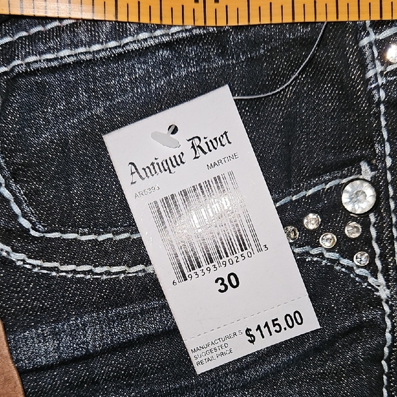 Stylish Jeans for Women - Picture 5 of 8